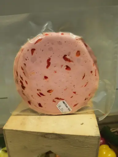 Schinkenwurst mit Paprika geschnitten und verpackt 100g von Merschformann 